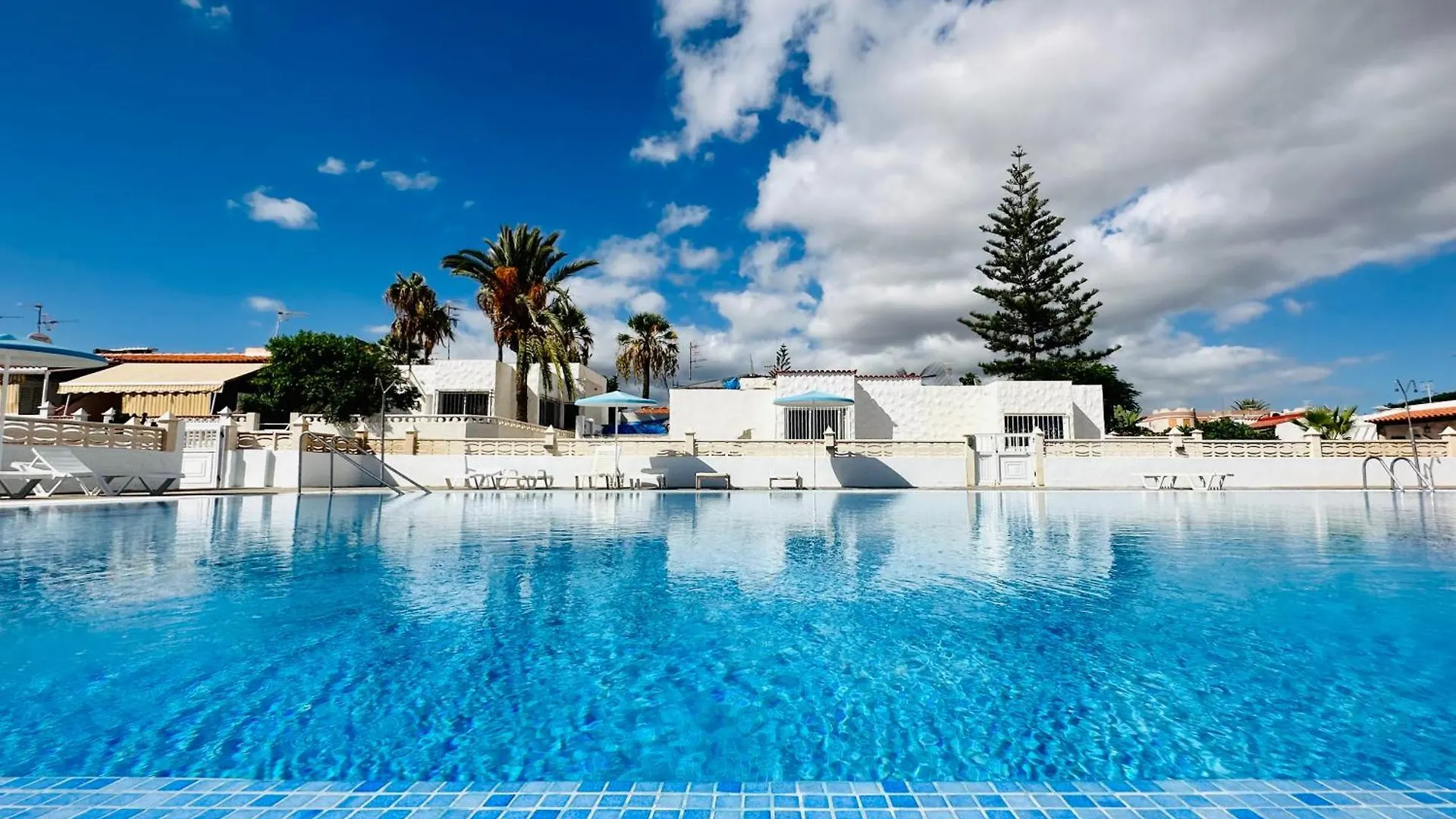 Sunny Summer Place أرونا إسبانيا